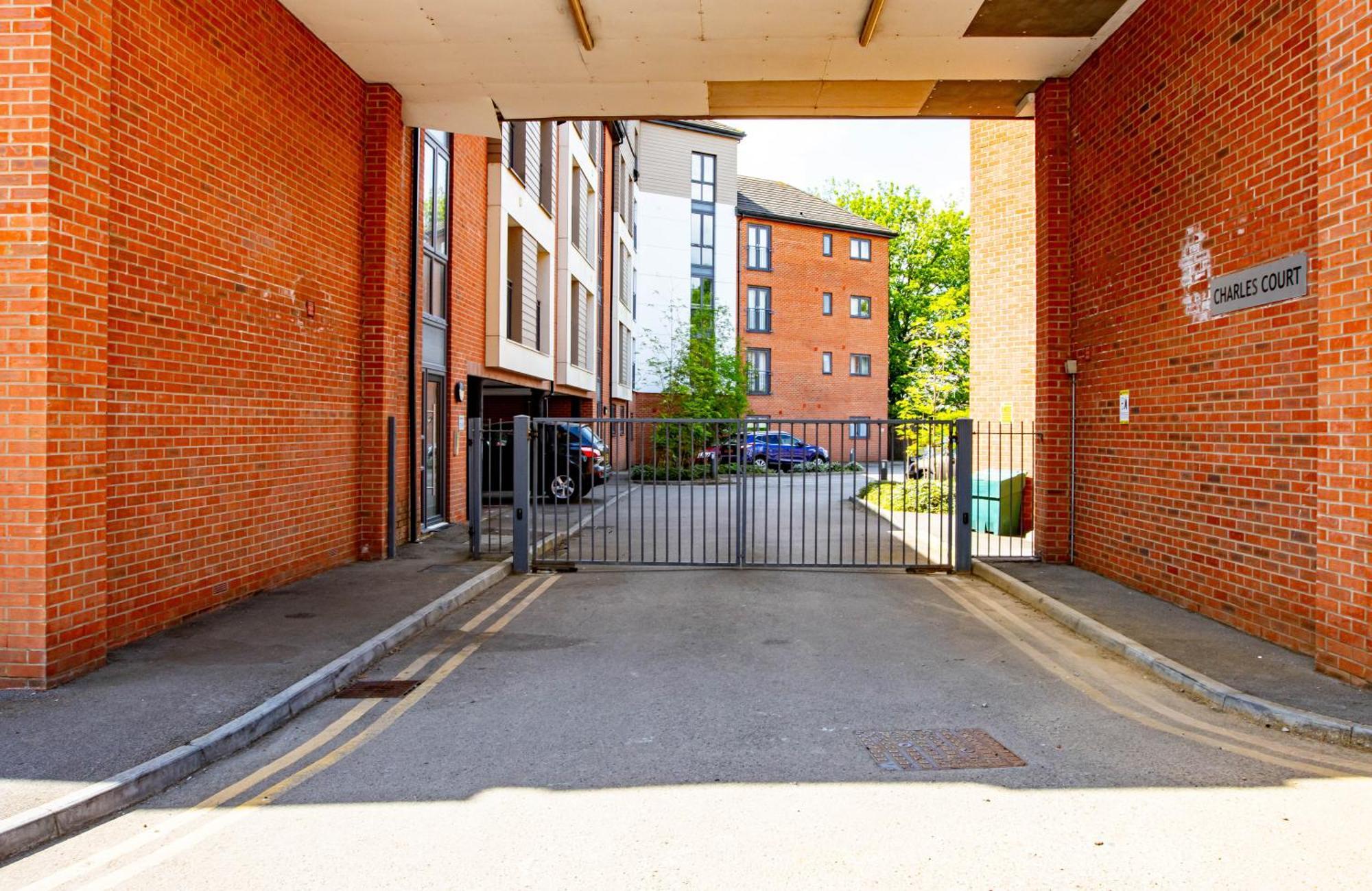 Sianavi Apartments Kettering Bagian luar foto